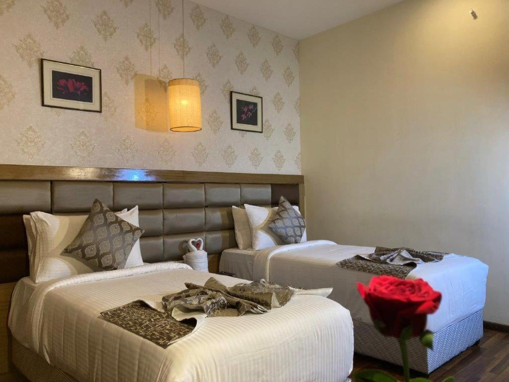 Hotel Ramanashree Richmond Bangalore Exteriör bild